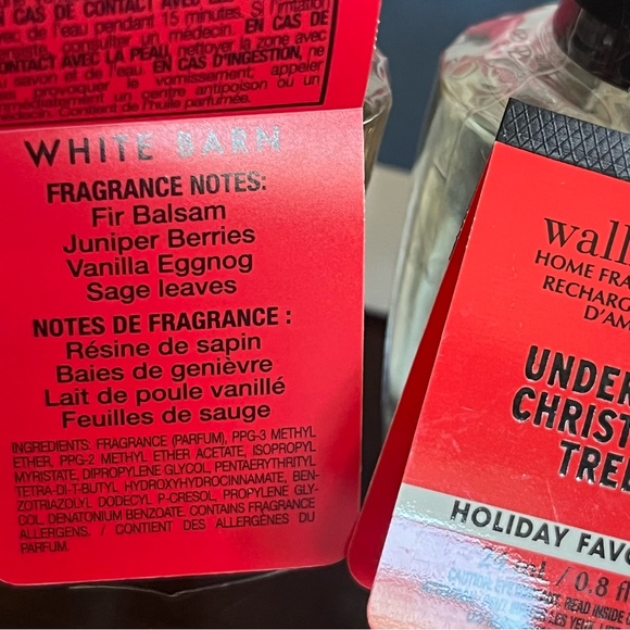 New Under The Christmas Tree Bath & Body Works wallflower refill bulbs, 4 pack - Picture 3 of 4